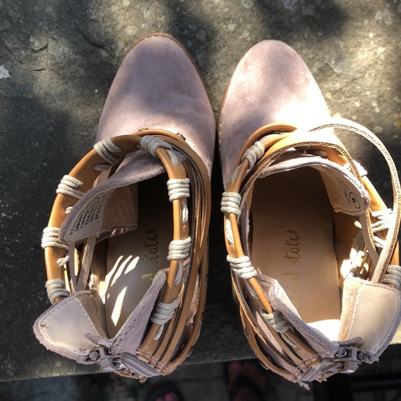 Women’s booties from Altar’d State. Size 6. Great condition. - Picture 6 of 8